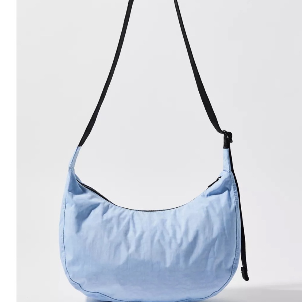 NWT BAGGU Embroidered Ballet Icons Medium Nylon Crescent Bag - Picture 3 of 13